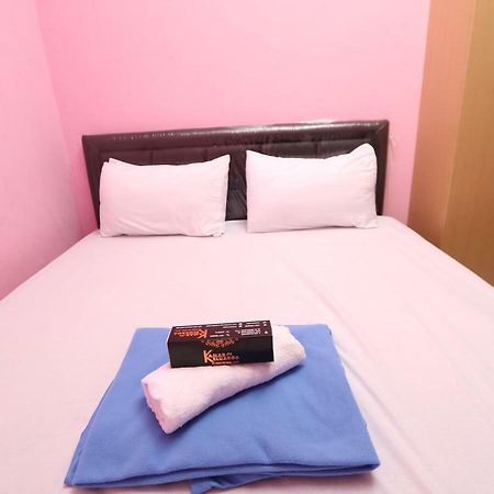 Готель Kamar Keluarga Mangga Besar Джакарта Екстер'єр фото